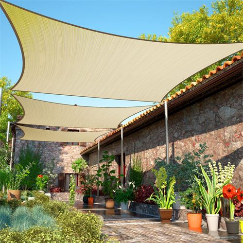 Lepa in znanstvena postavitev v enem od zunanjih artefaktov senčnikov HDPE Sun Shade Sail